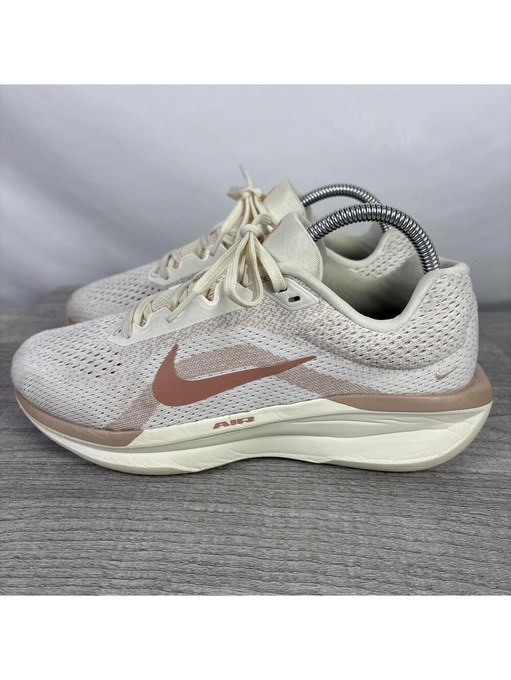 Size 8.5 - Nike Air Winflo 11 Pale Ivory Particle Pink Pearl White W